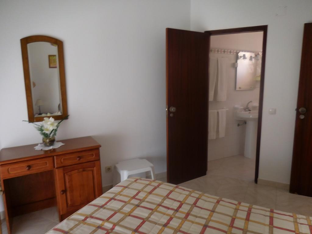 أوديسيكس Guesthouse Luar المظهر الخارجي الصورة