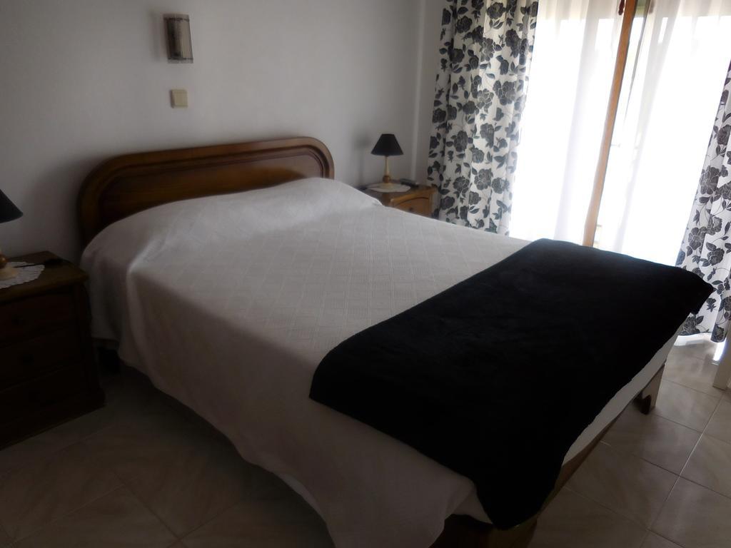 أوديسيكس Guesthouse Luar المظهر الخارجي الصورة